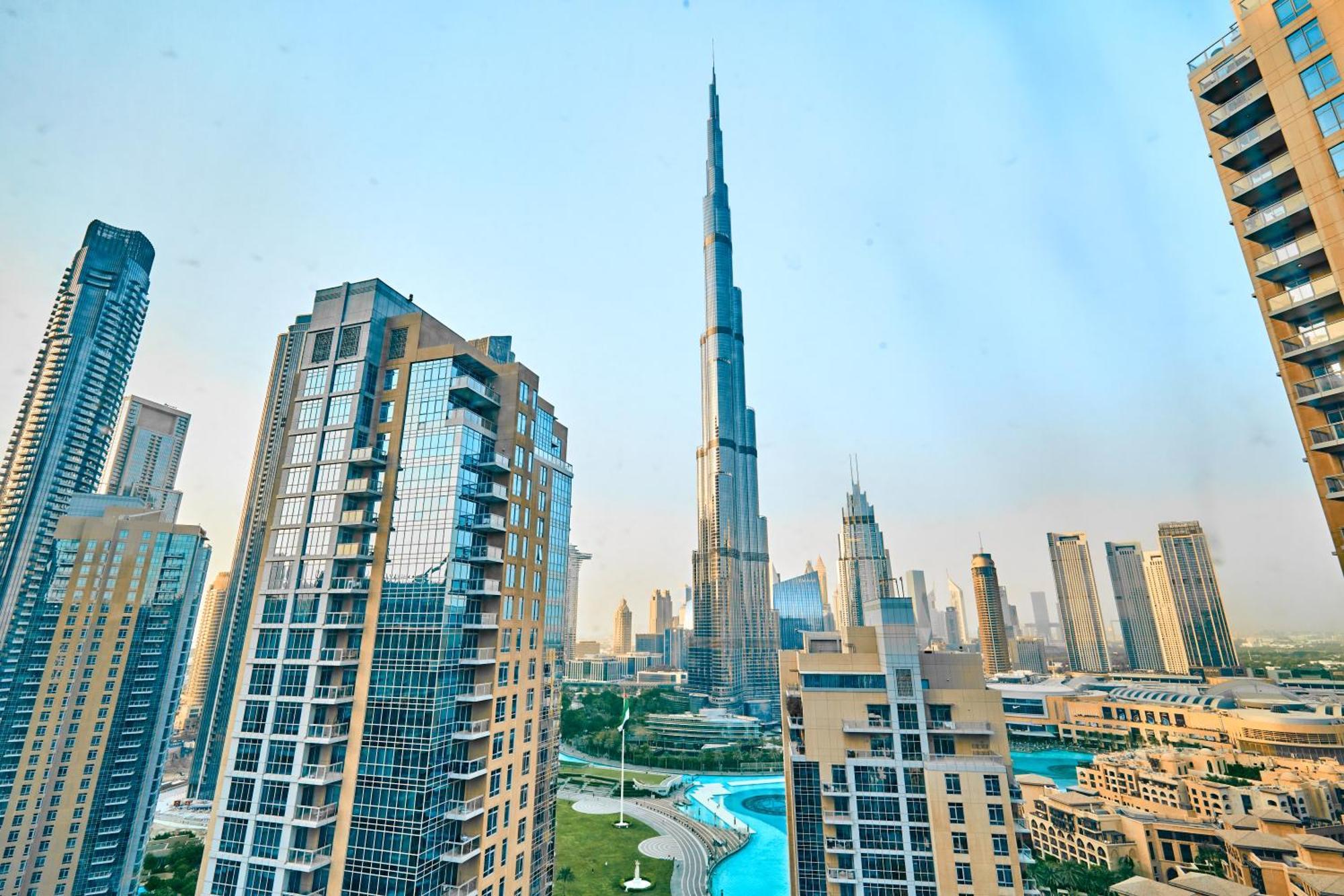 Burj Khalifa Front View & Fountain View Island Paradise 2Br Luxury Apartment Burj Residences Golden Homes ドバイ エクステリア 写真